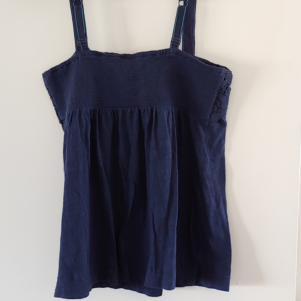 AE Tank Top - Picture 2 of 4